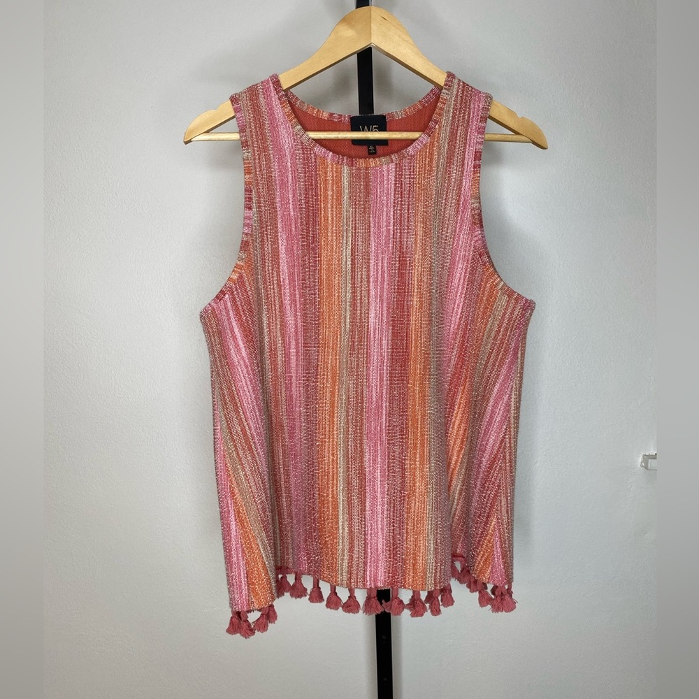 W5 sleeveless blouse size M